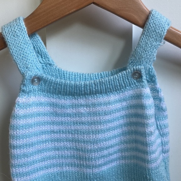 Vintage (‘81) 2pc Knit Baby outfit - Picture 6 of 9